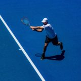 christopher burns 200321 160x160 - Comment prévenir le tennis elbow ou l'épicondylite?