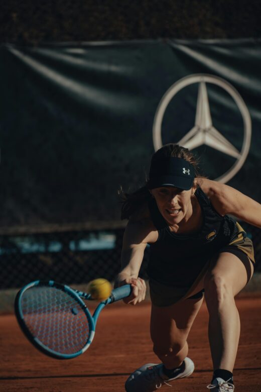 pexels gasparzaldo 13464806 520x780 - Guide d’entraînement cardio spécifique pour le tennis